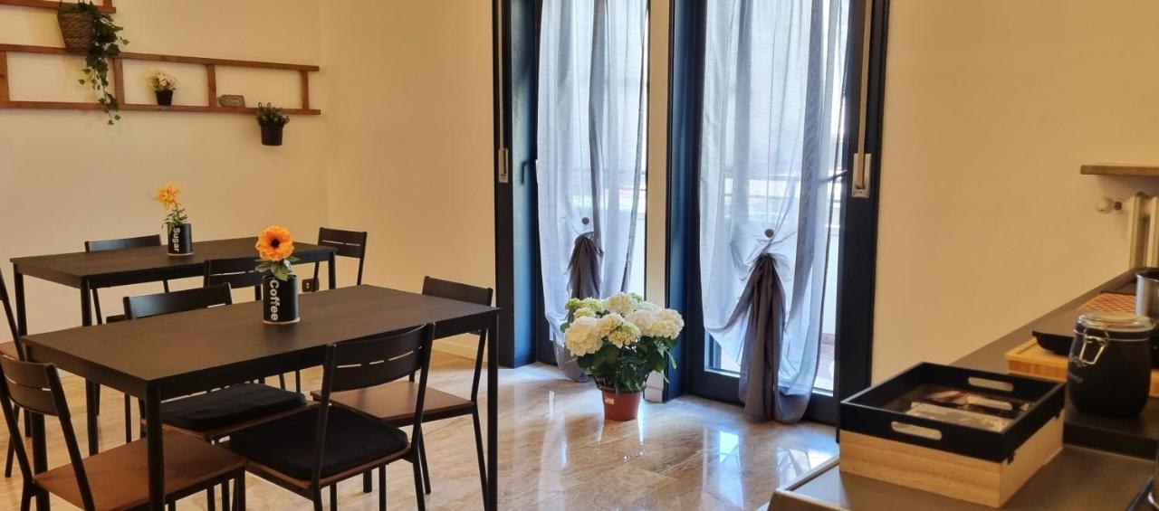 Guesthouse Tree Rooms Industrial 베르가모 외부 사진