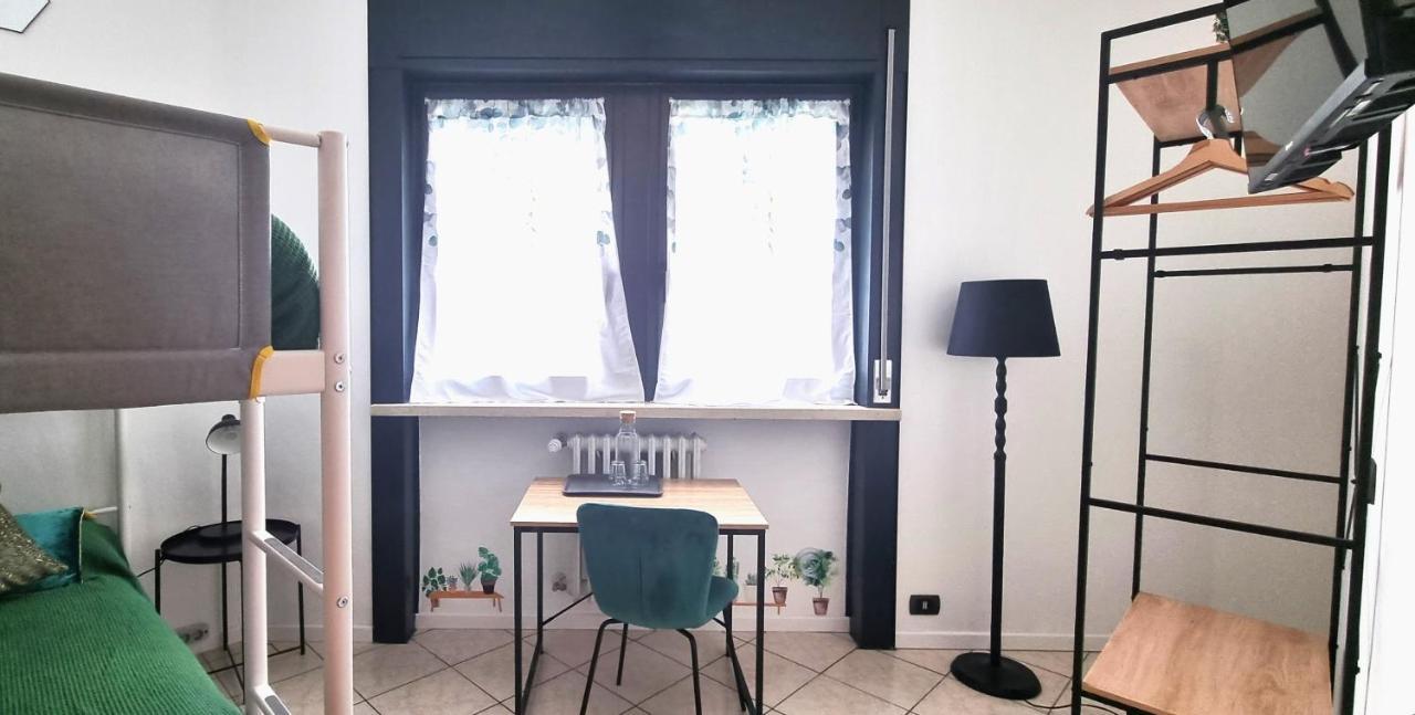 Guesthouse Tree Rooms Industrial 베르가모 외부 사진