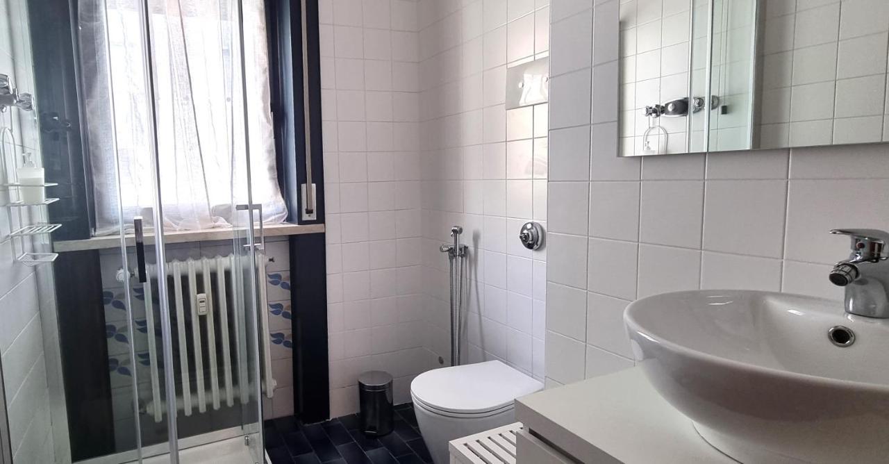Guesthouse Tree Rooms Industrial 베르가모 외부 사진